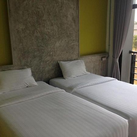 Pornsiri Hotel Sisaket Εξωτερικό φωτογραφία