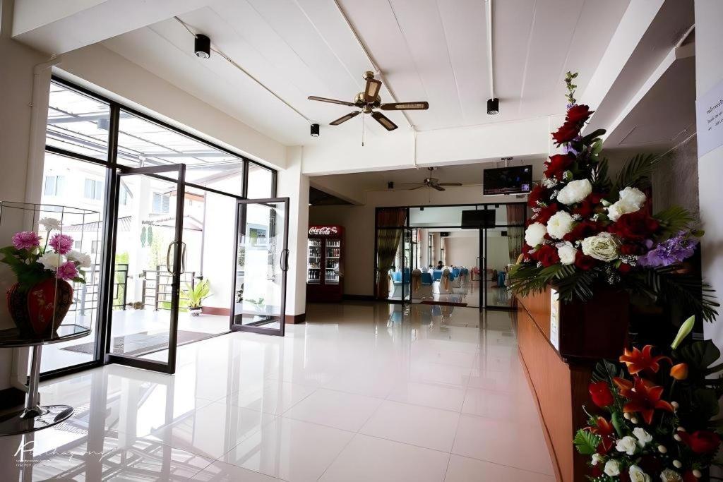 Pornsiri Hotel Sisaket Εξωτερικό φωτογραφία